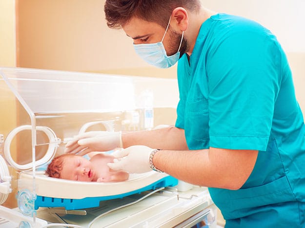 neonatalogist